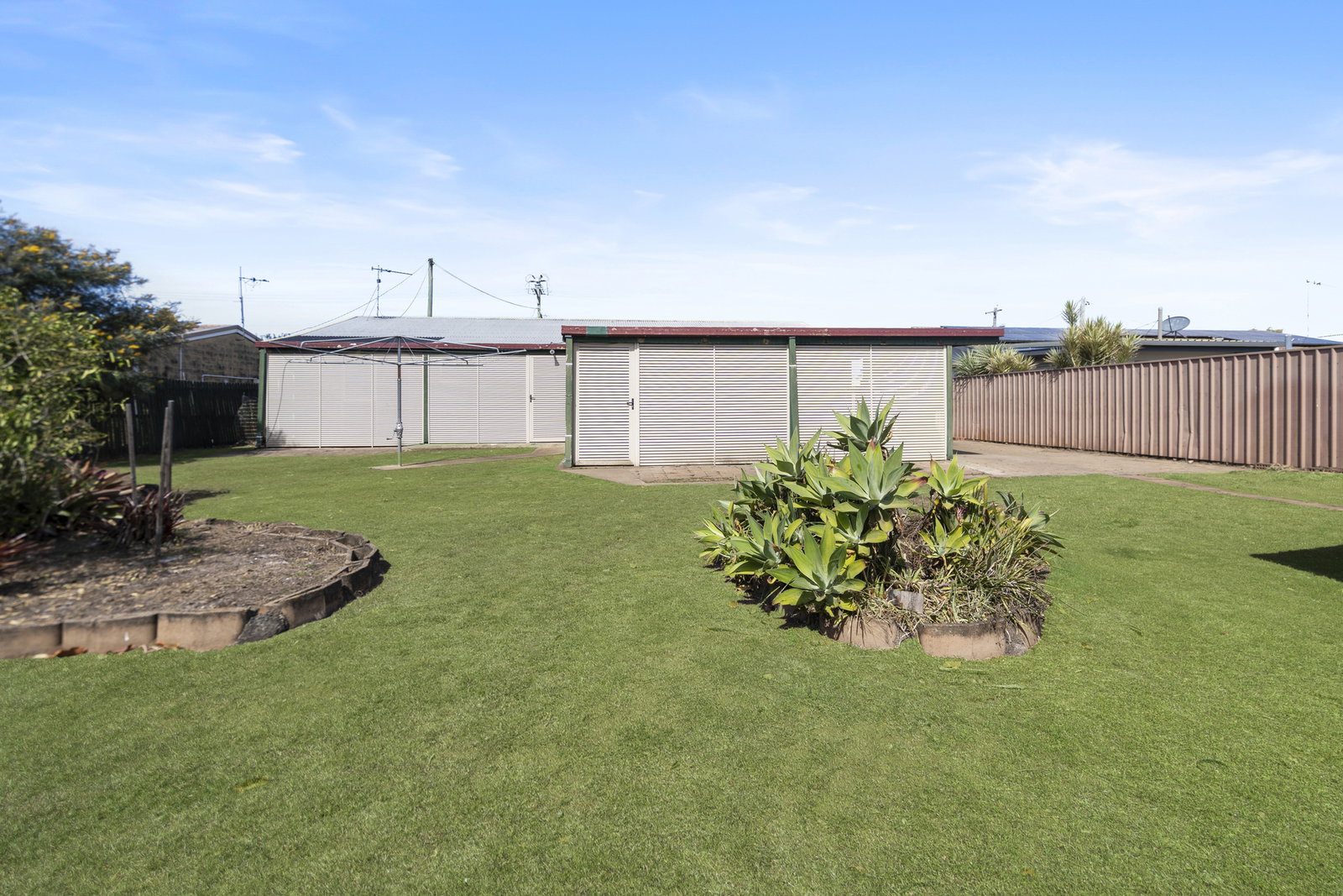 283 Fairymead Road, Bundaberg North  QLD  4670