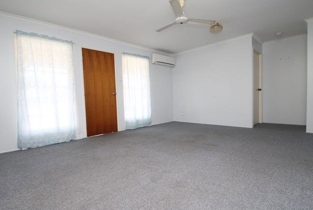 77 Aramac Drive, Clinton  QLD  4680