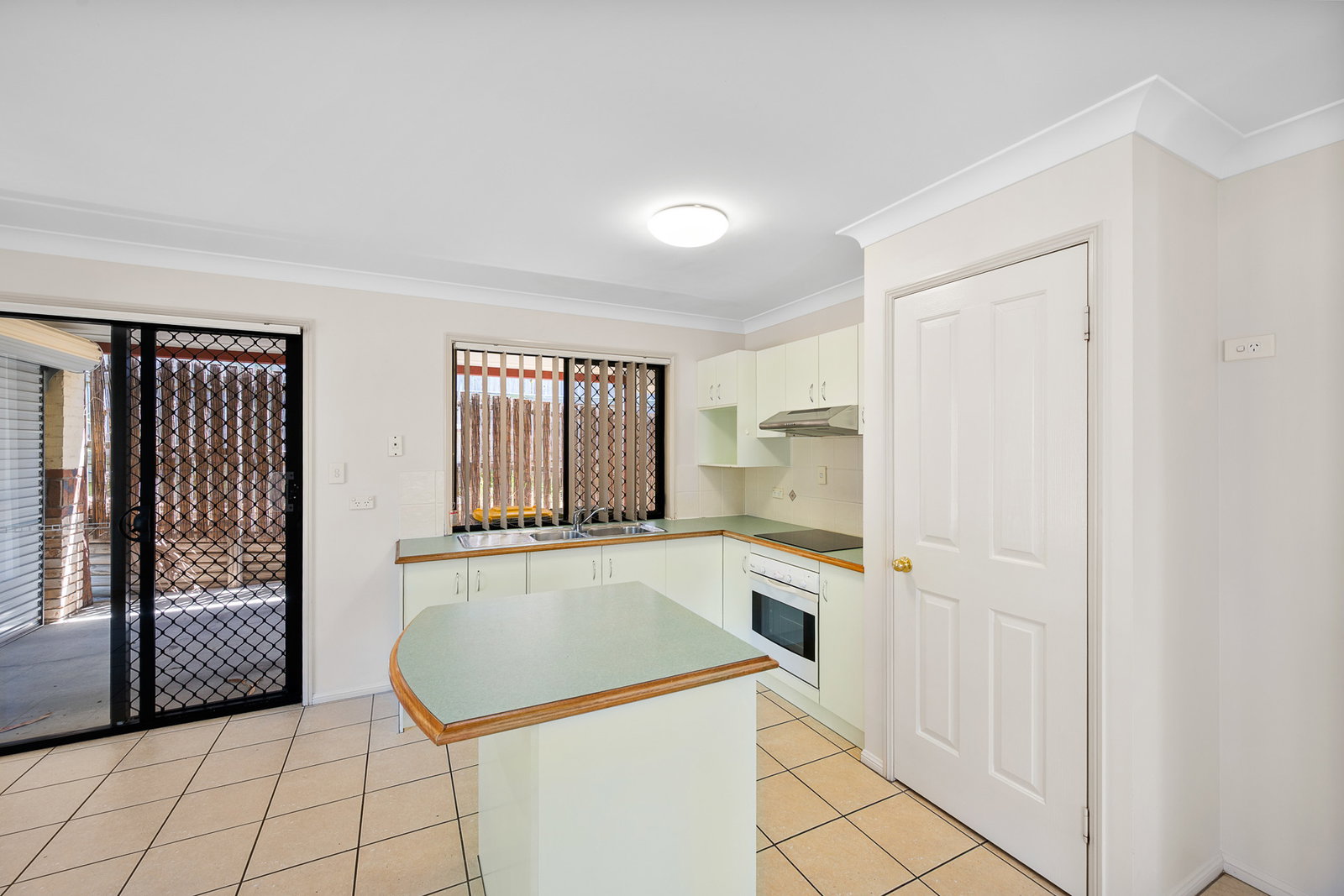 1/50 Auckland Street, Gladstone Central  QLD  4680