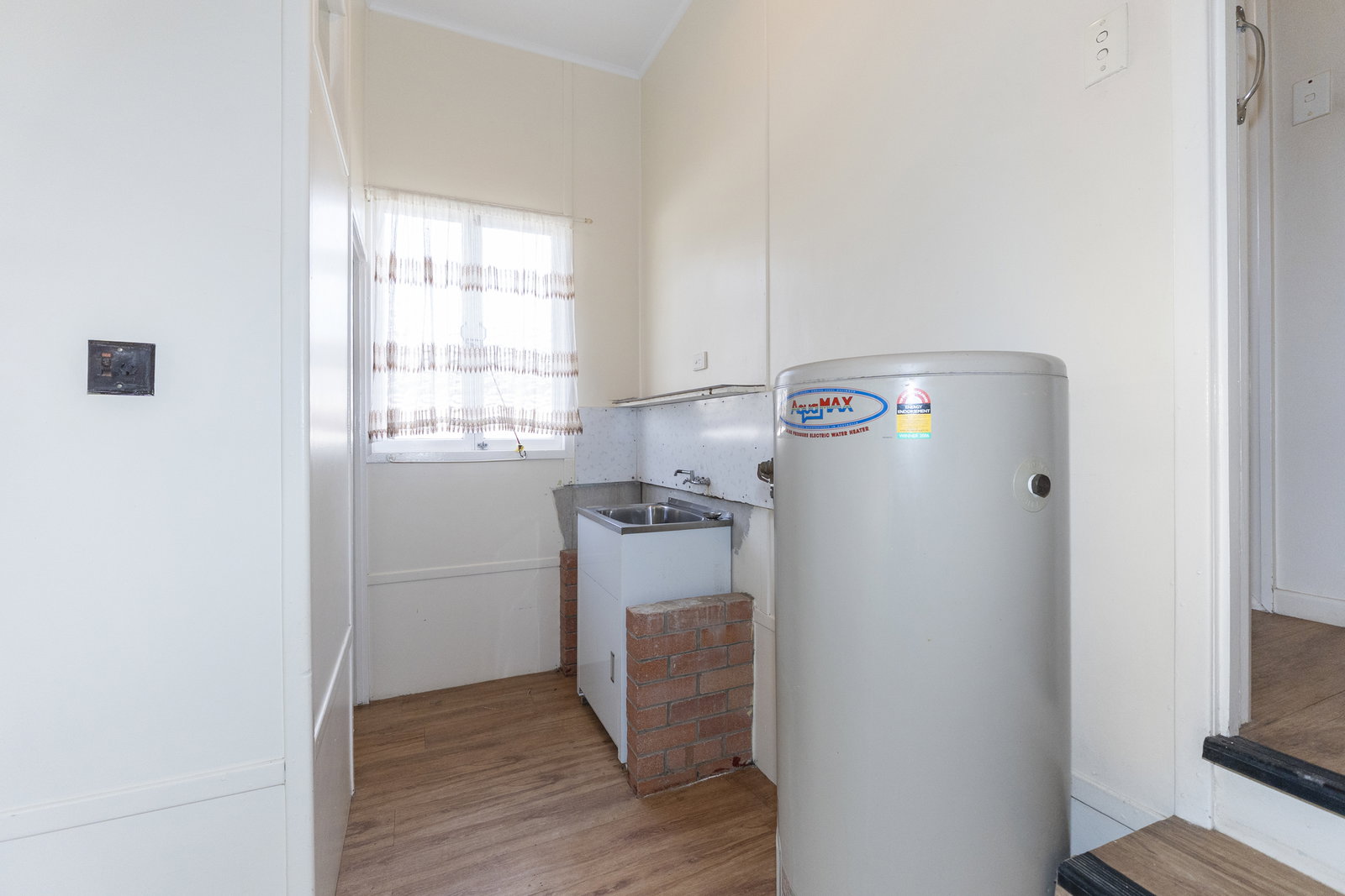 14 Dunkirk Street, Svensson Heights  QLD  4670