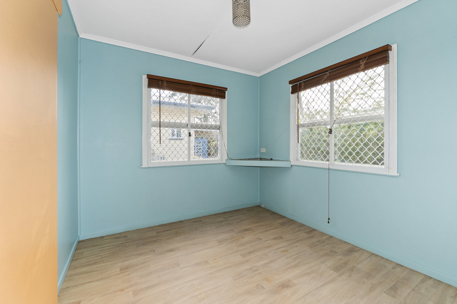 11 Barnes Street, Svensson Heights  QLD  4670