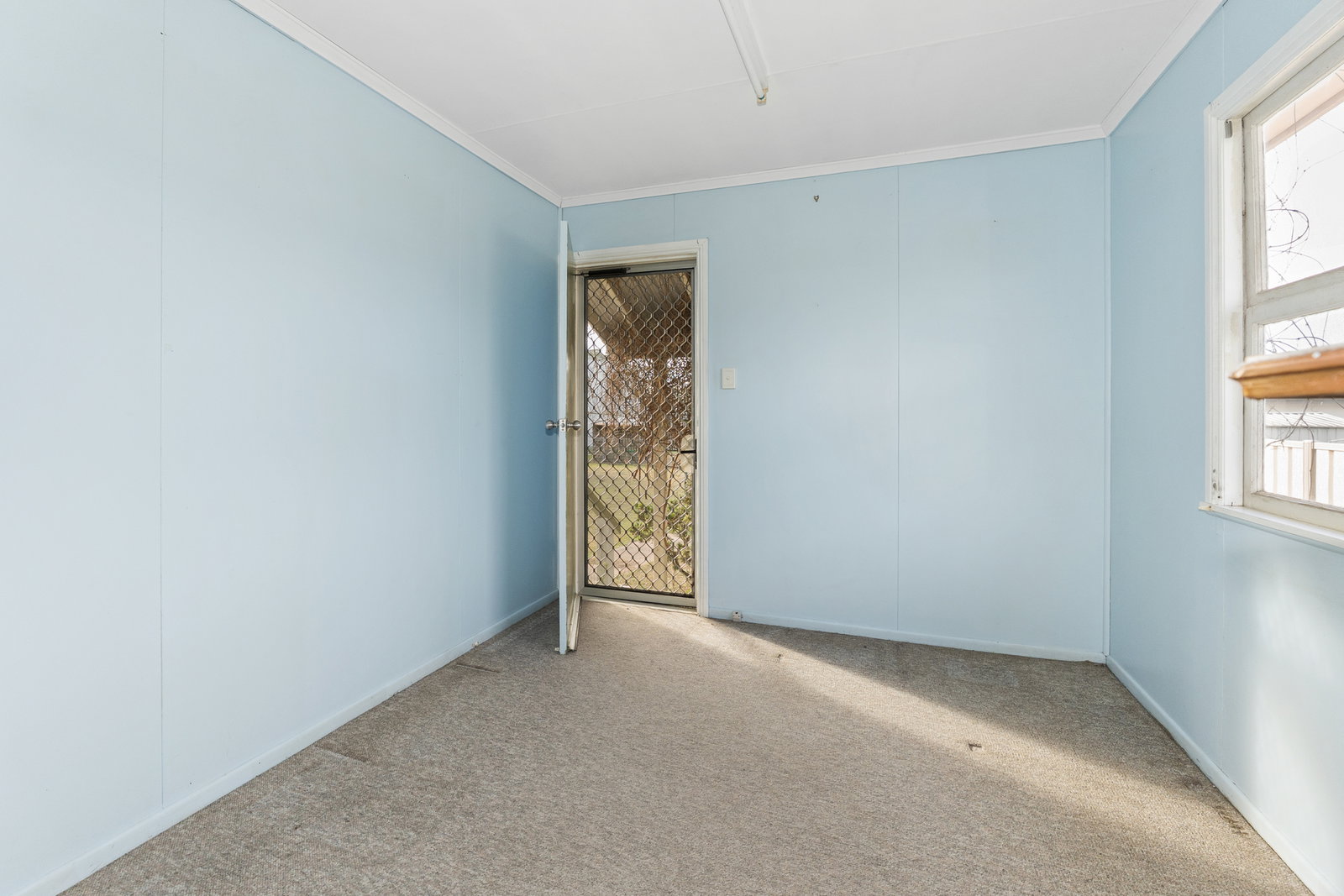 11 Barnes Street, Svensson Heights  QLD  4670