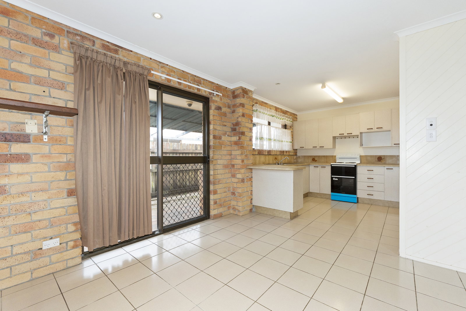 127 Davidson Street, Bargara  QLD  4670