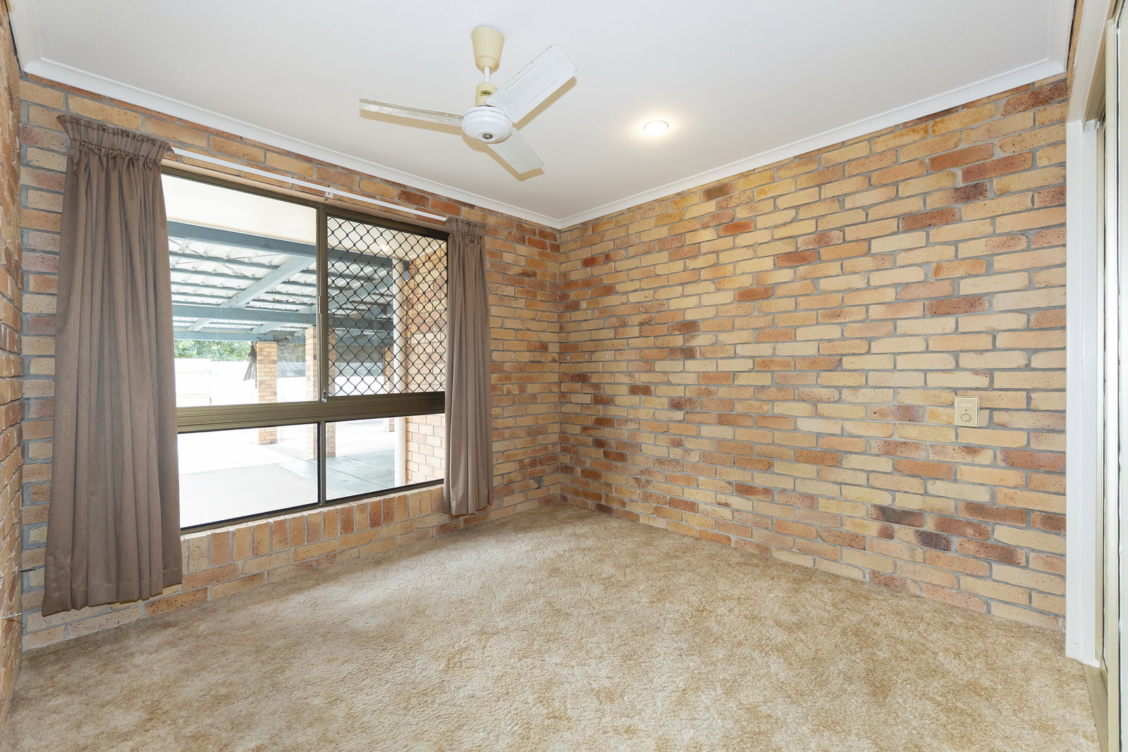 127 Davidson Street, Bargara  QLD  4670