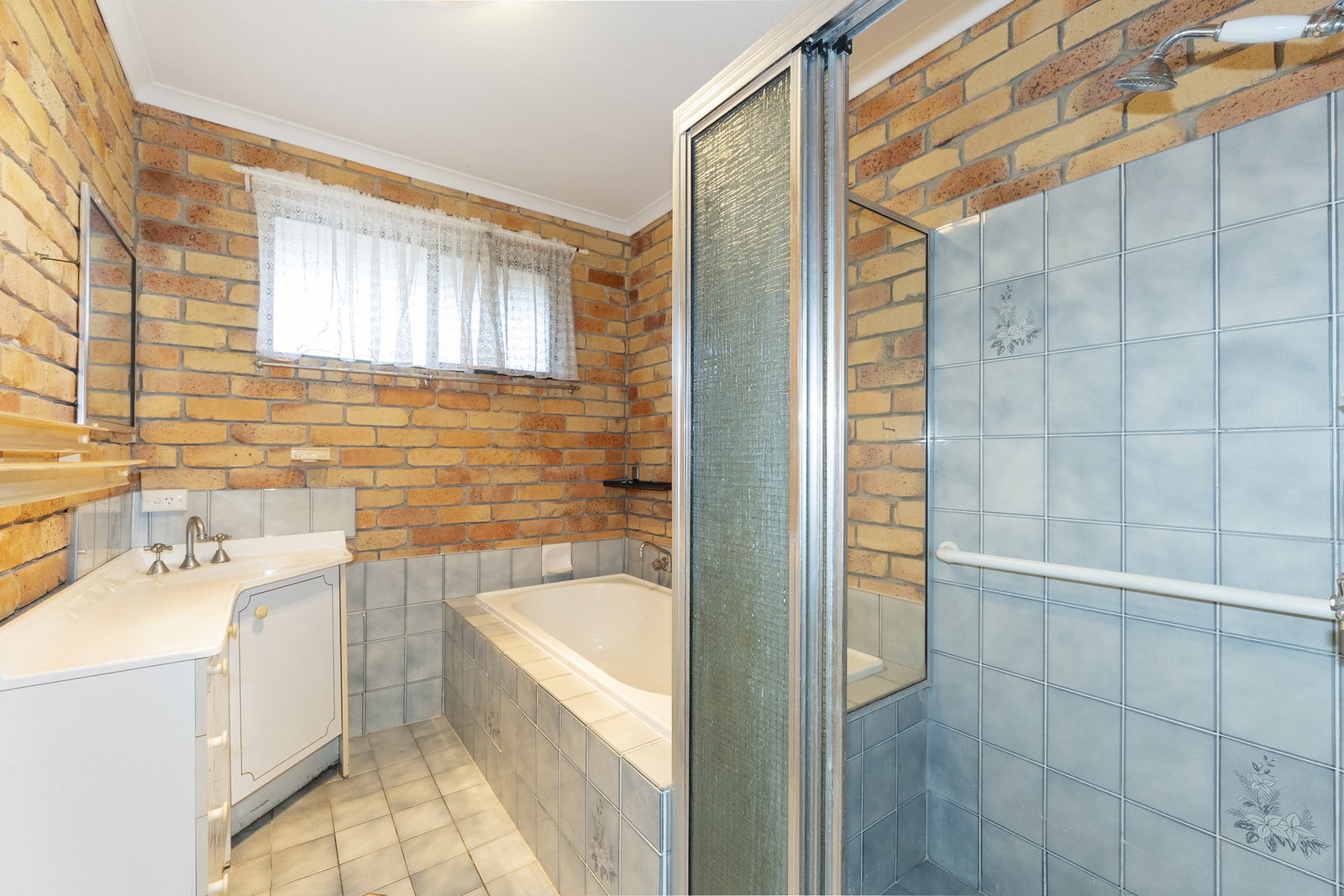 127 Davidson Street, Bargara  QLD  4670