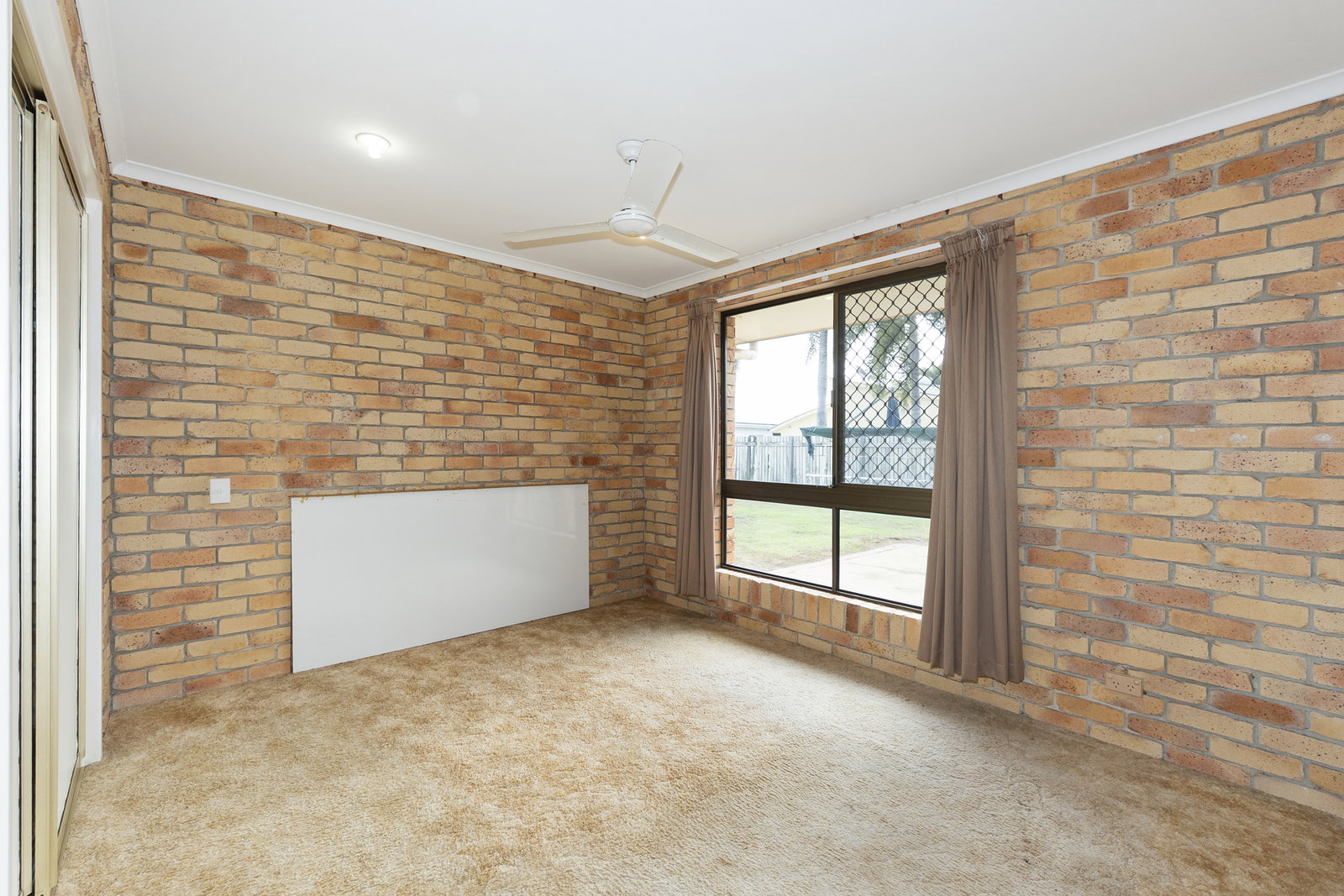 127 Davidson Street, Bargara  QLD  4670