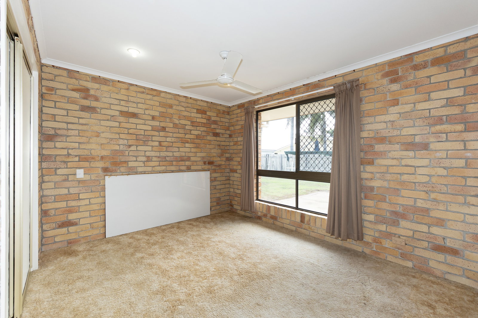 127 Davidson Street, Bargara  QLD  4670