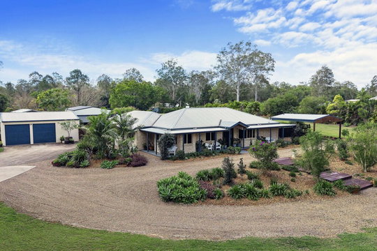 8 Barlow Street South, Maryborough West  QLD  4650