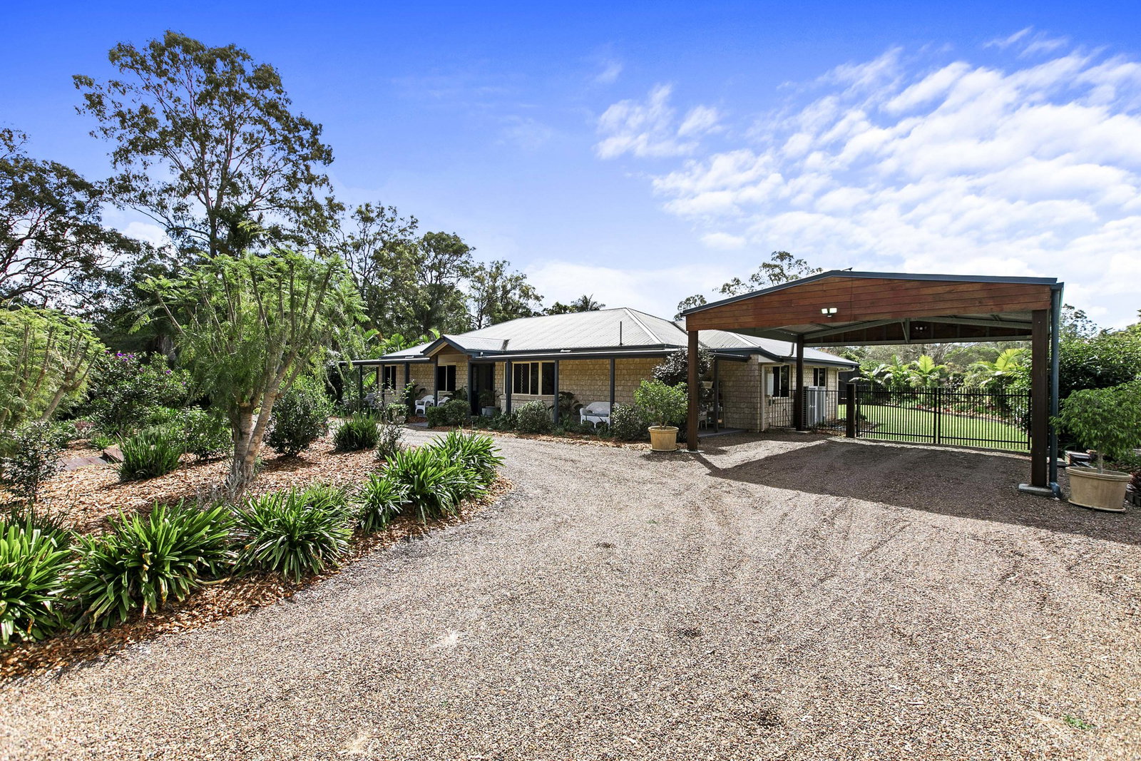 8 Barlow Street South, Maryborough West  QLD  4650