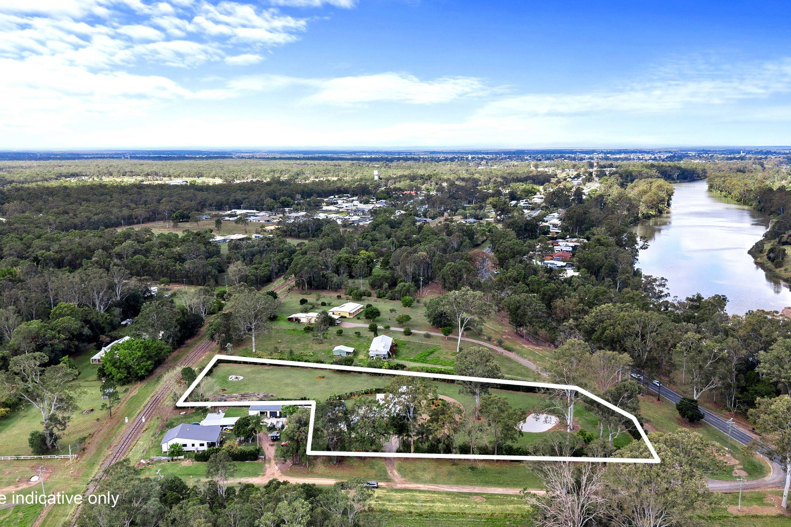 8 Barlow Street South, Maryborough West  QLD  4650