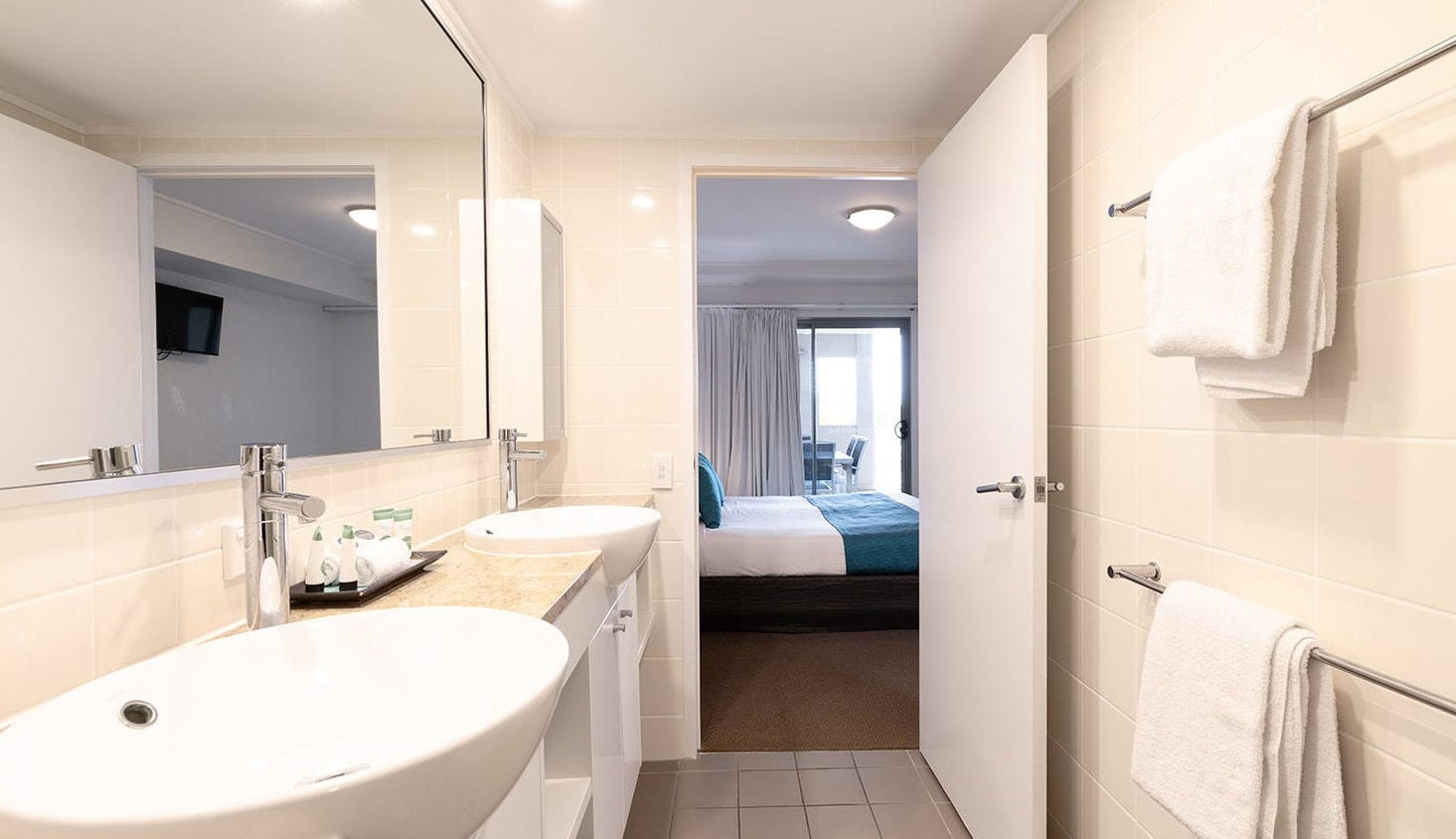 111/9 Beaches Village Circuit, Agnes Water  QLD  4677