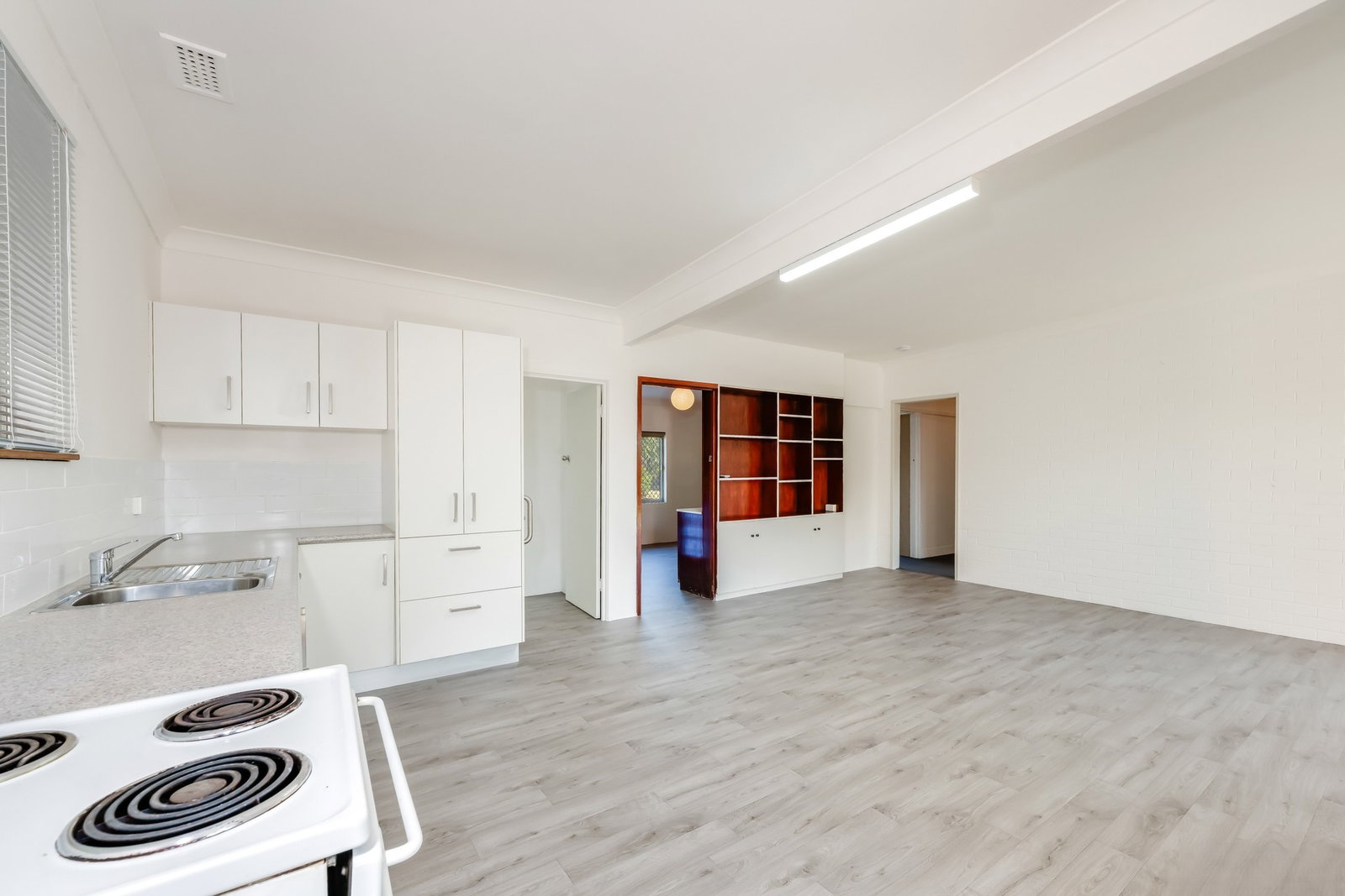 15 Hinkler Avenue, Bundaberg North  QLD  4670