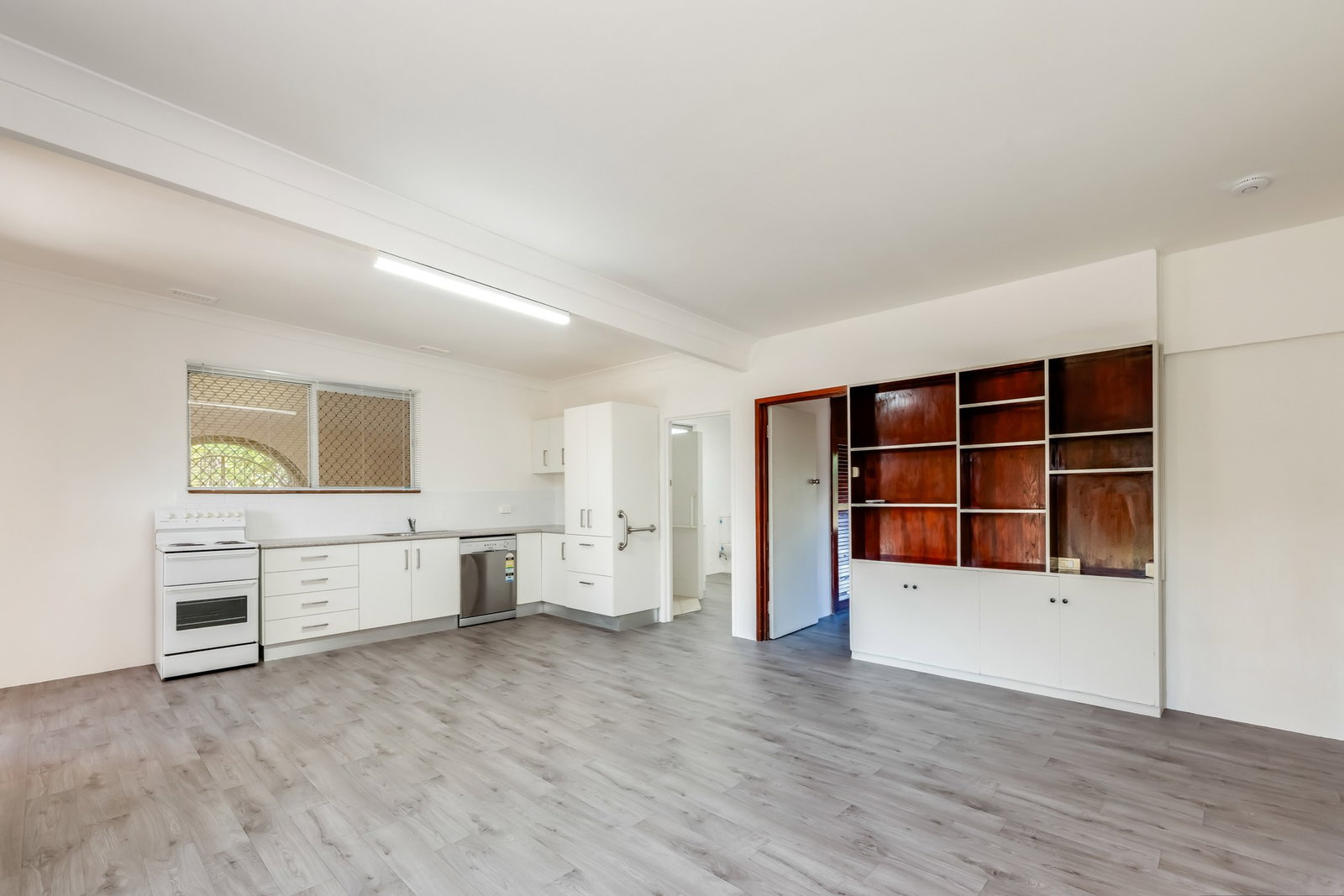 15 Hinkler Avenue, Bundaberg North  QLD  4670