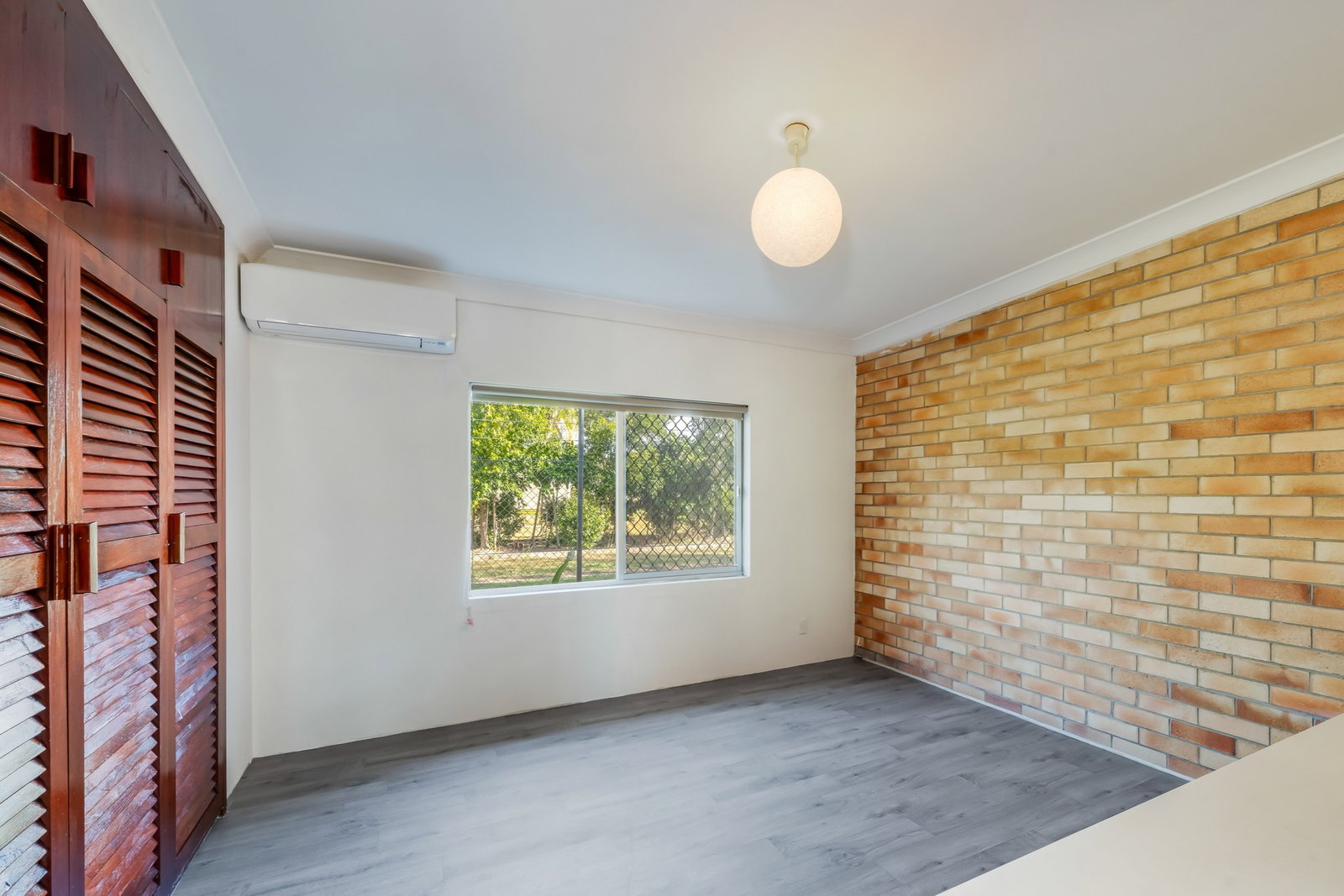 15 Hinkler Avenue, Bundaberg North  QLD  4670