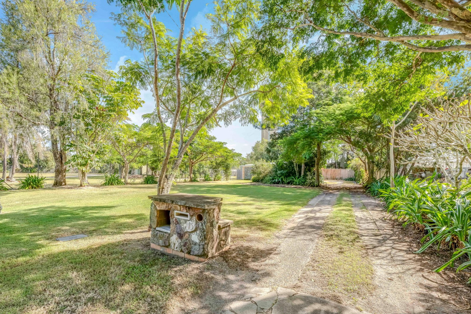 15 Hinkler Avenue, Bundaberg North  QLD  4670