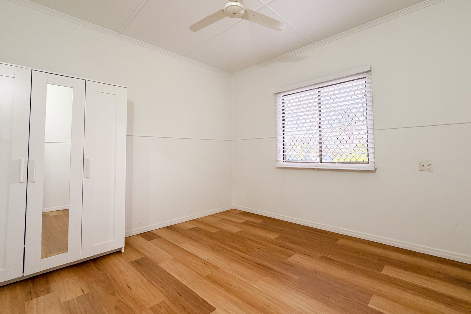 201 Targo Street, Walkervale  QLD  4670