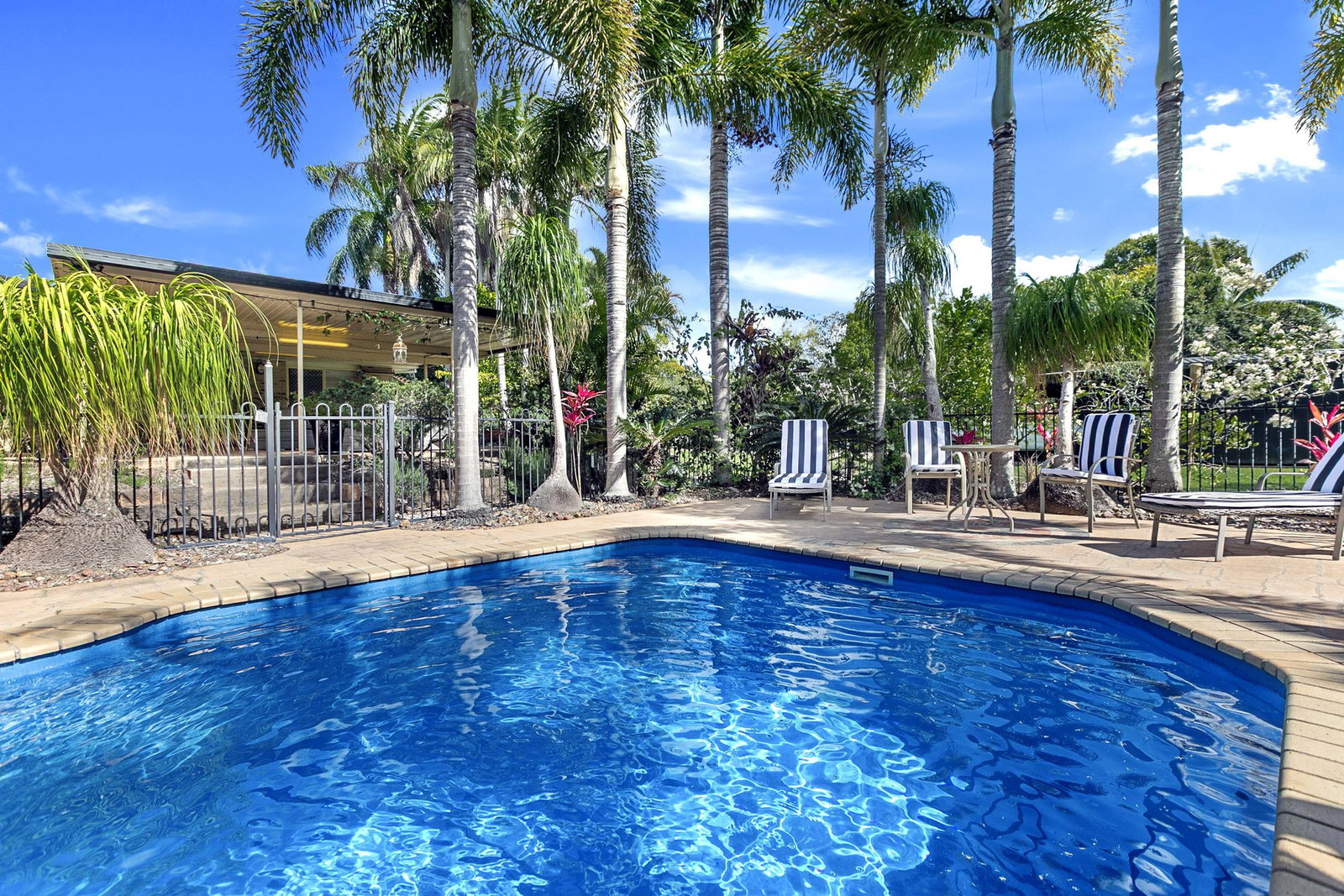 17 Madison Way, Tinana  QLD  4650