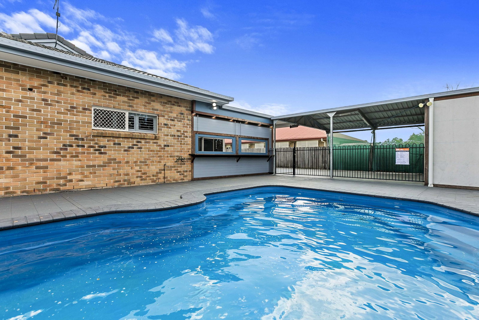 22 MacKay Drive, Tinana  QLD  4650