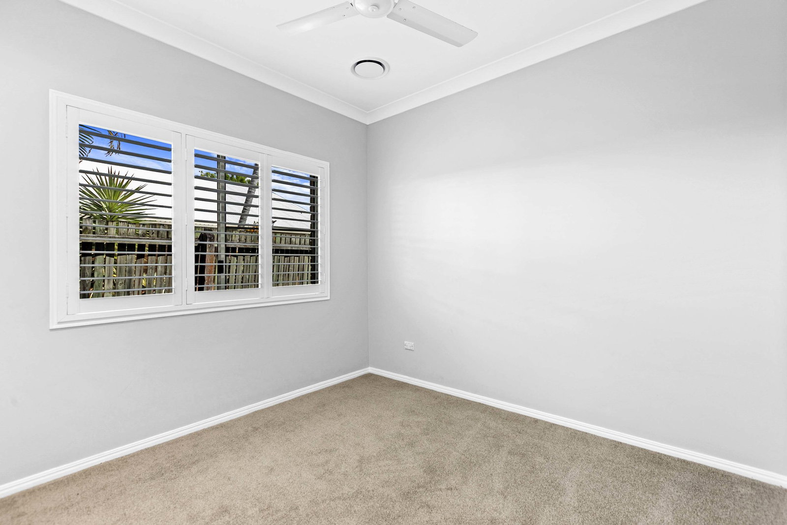 22 MacKay Drive, Tinana  QLD  4650