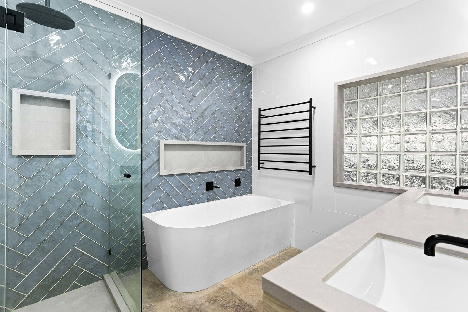 22 MacKay Drive, Tinana  QLD  4650