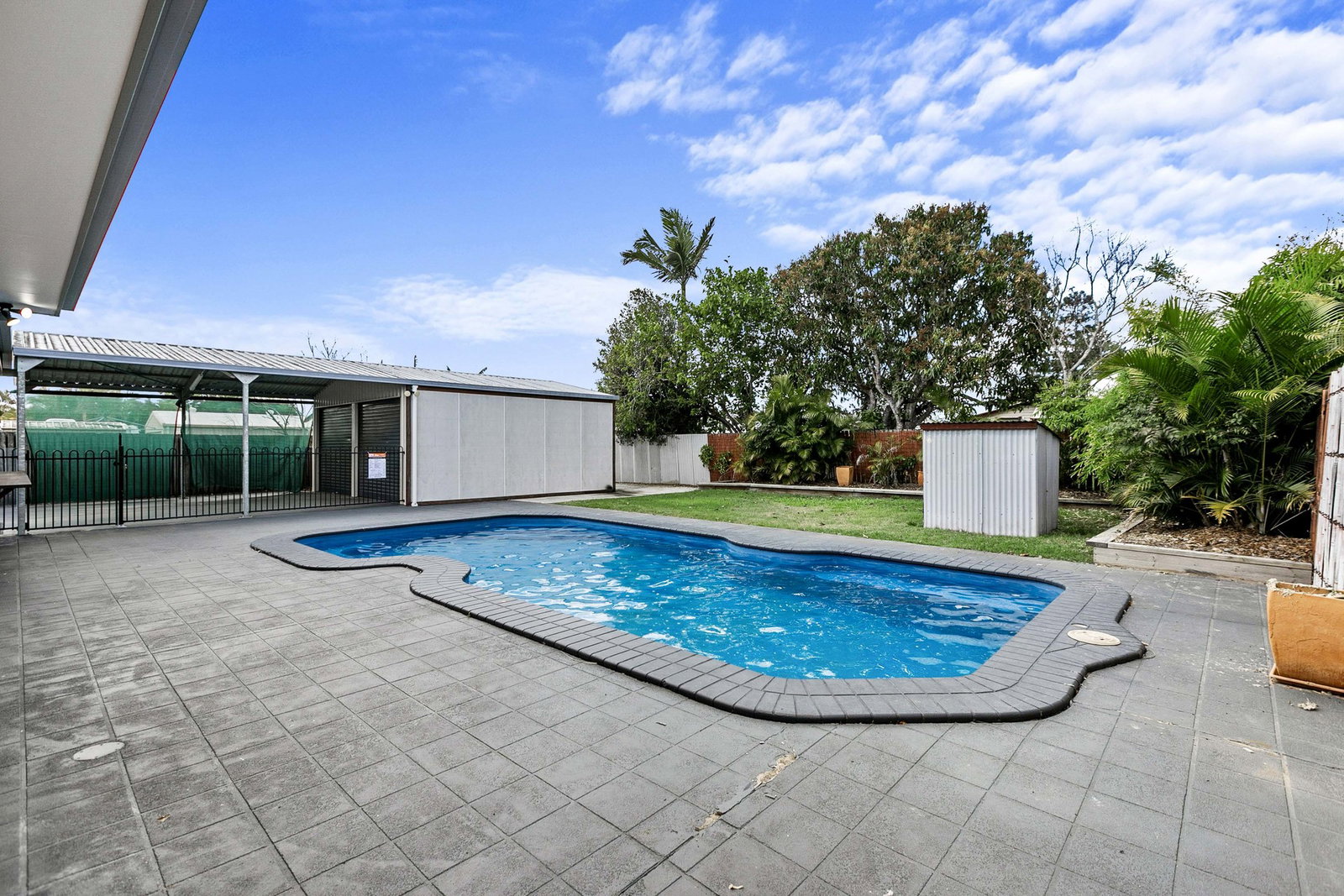 22 MacKay Drive, Tinana  QLD  4650
