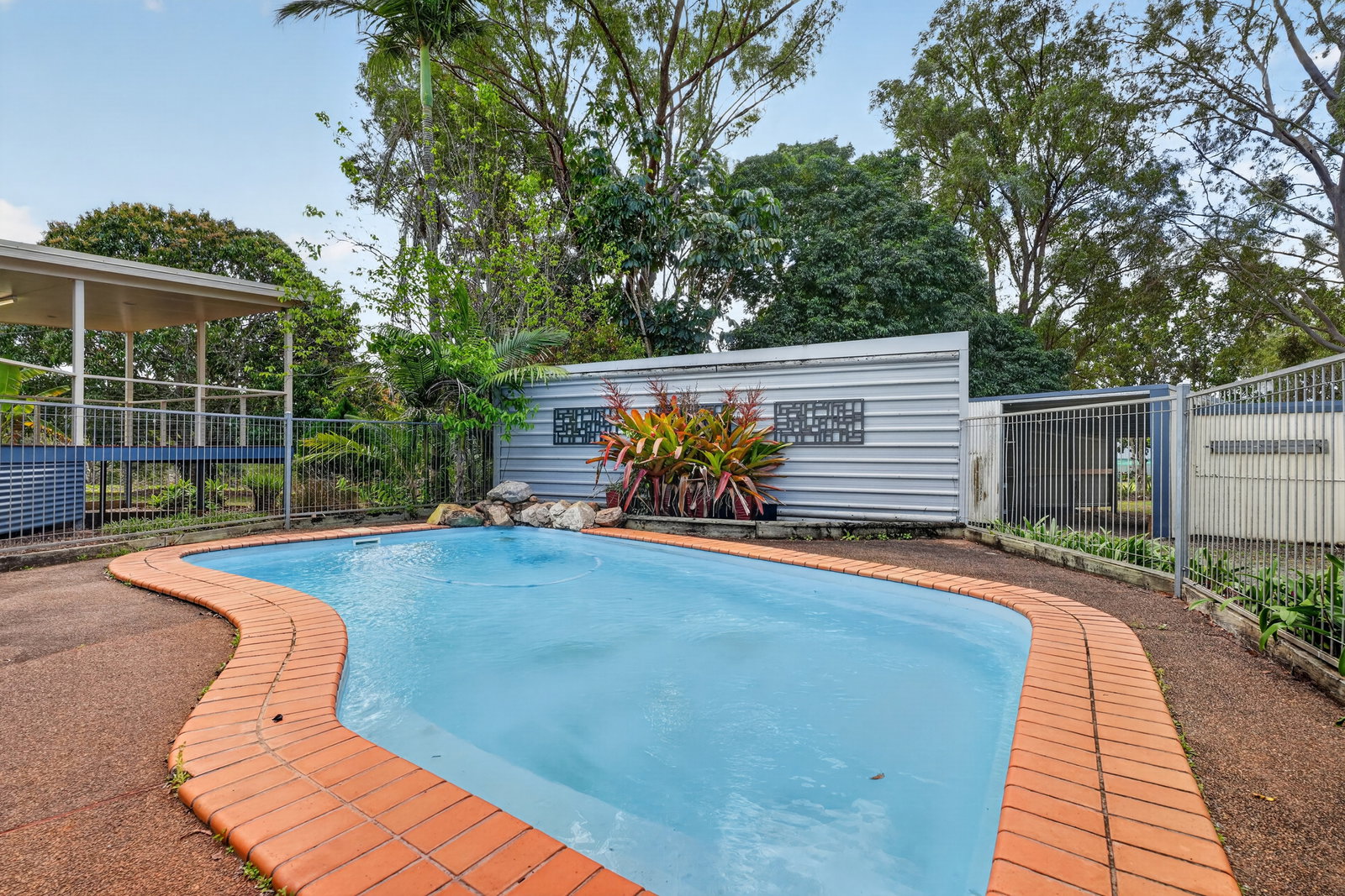 16 Hewson Road, Tinana  QLD  4650