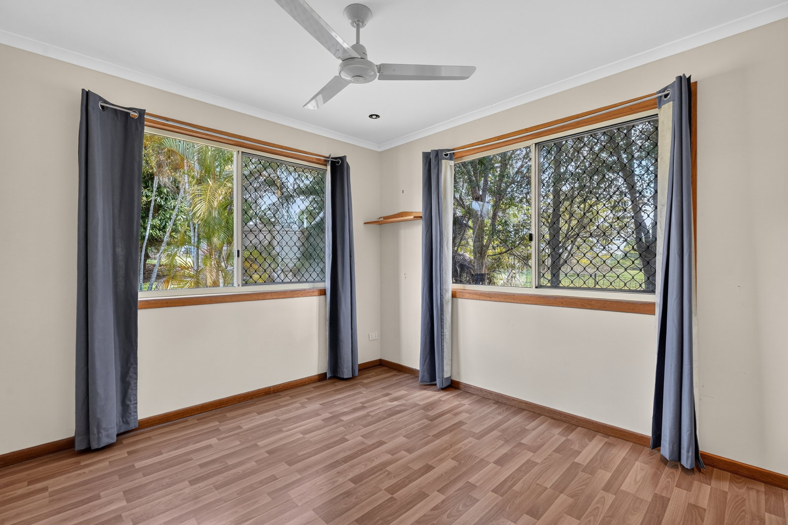 16 Hewson Road, Tinana  QLD  4650