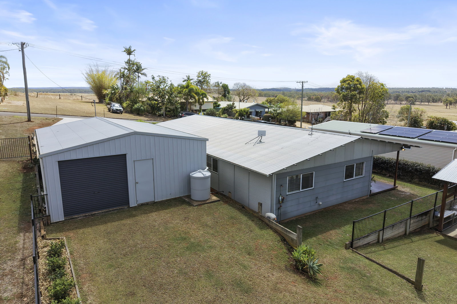 6 Forsyth Street, Gin Gin  QLD  4671