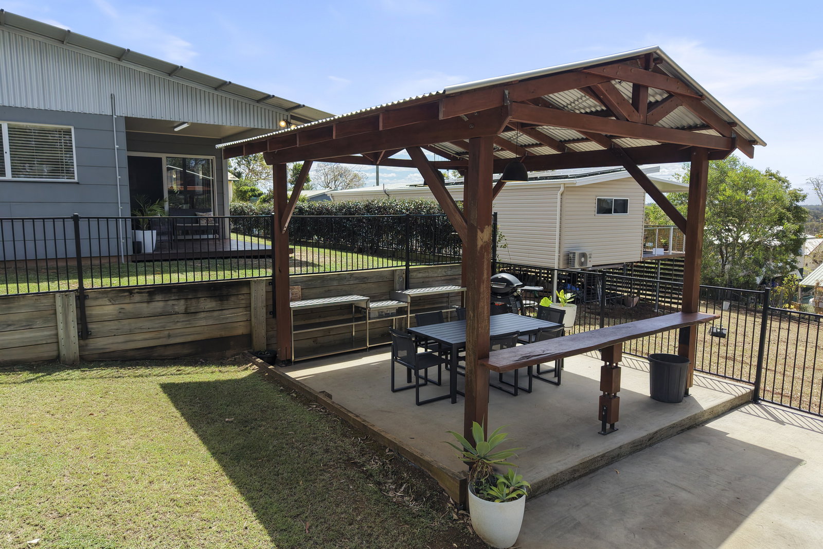 6 Forsyth Street, Gin Gin  QLD  4671