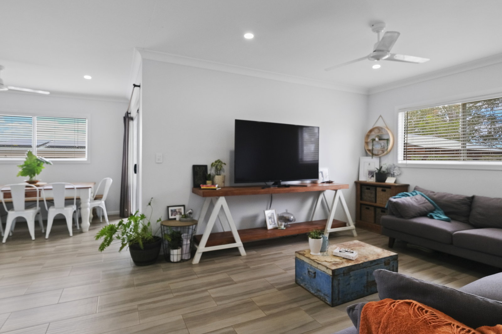 6 Forsyth Street, Gin Gin  QLD  4671