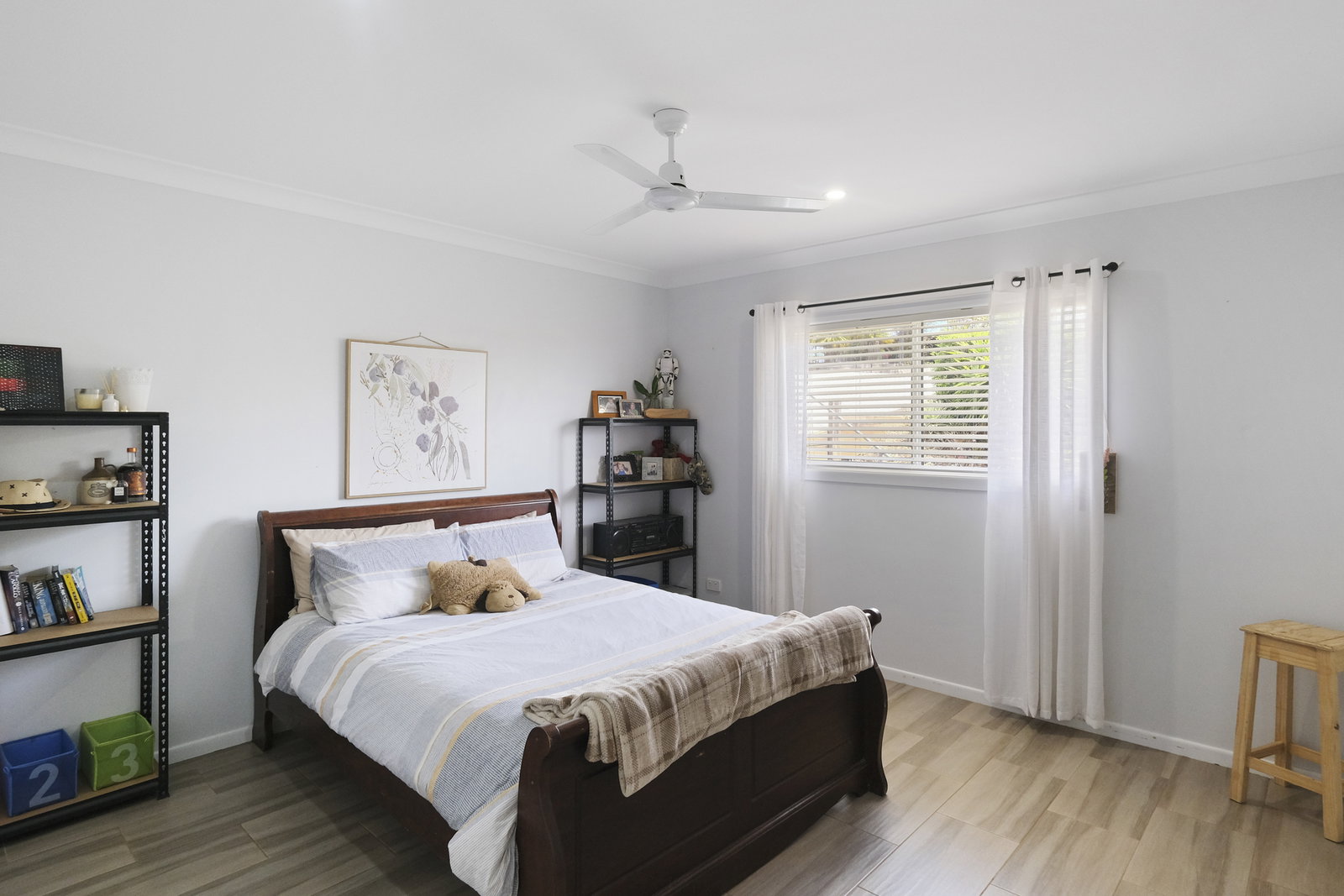 6 Forsyth Street, Gin Gin  QLD  4671