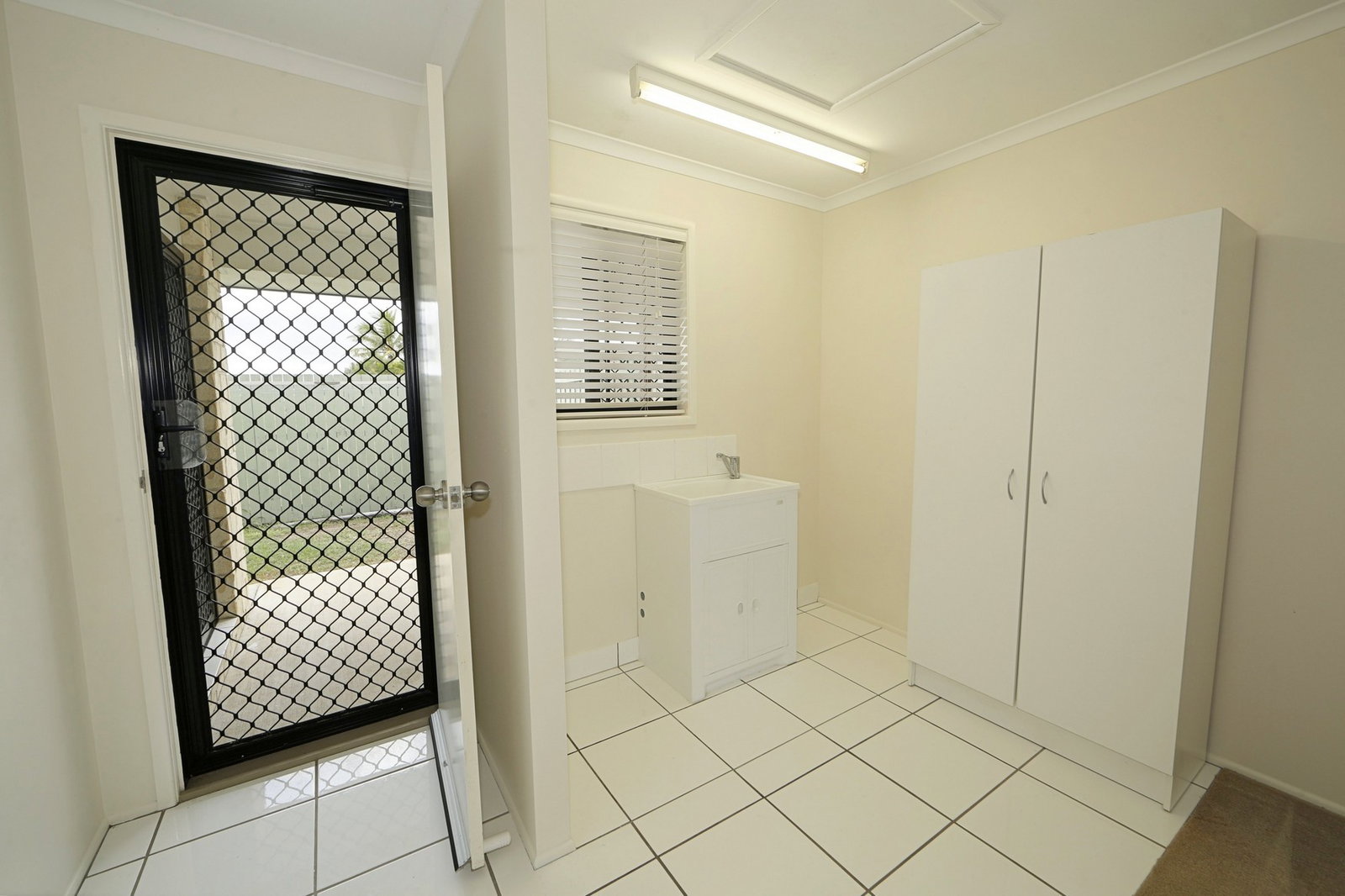 1/2 King Street, Bundaberg North  QLD  4670