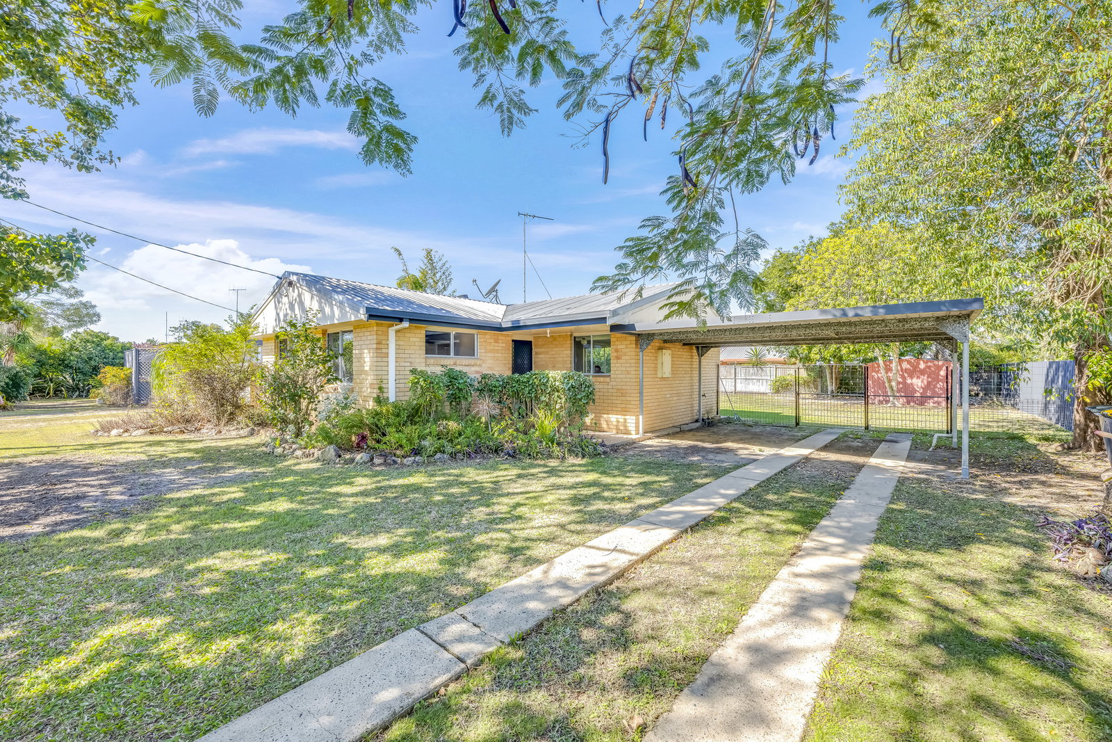 35 Thomas Thomsen Drive, Thabeban  QLD  4670