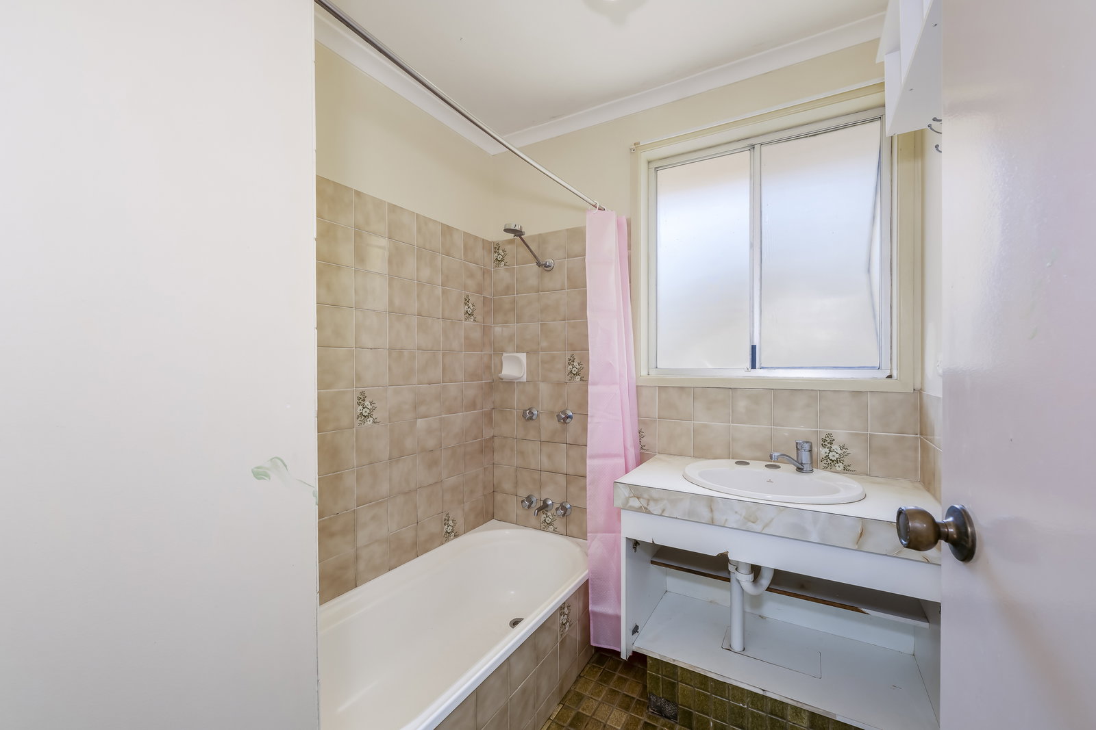 35 Thomas Thomsen Drive, Thabeban  QLD  4670