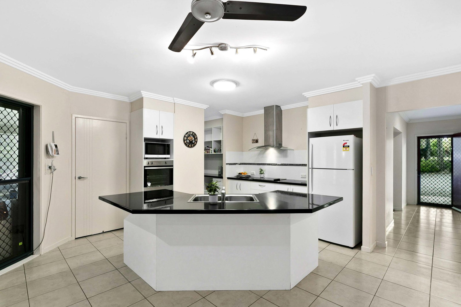 56 Springvale Road, Tinana  QLD  4650