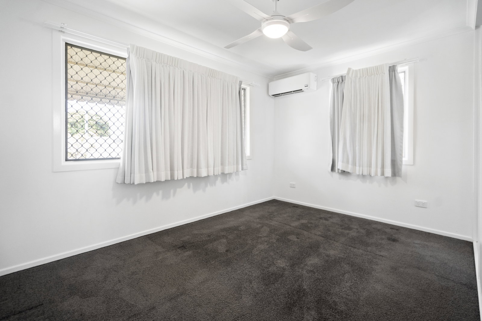 8 Peatey Street, Kepnock  QLD  4670
