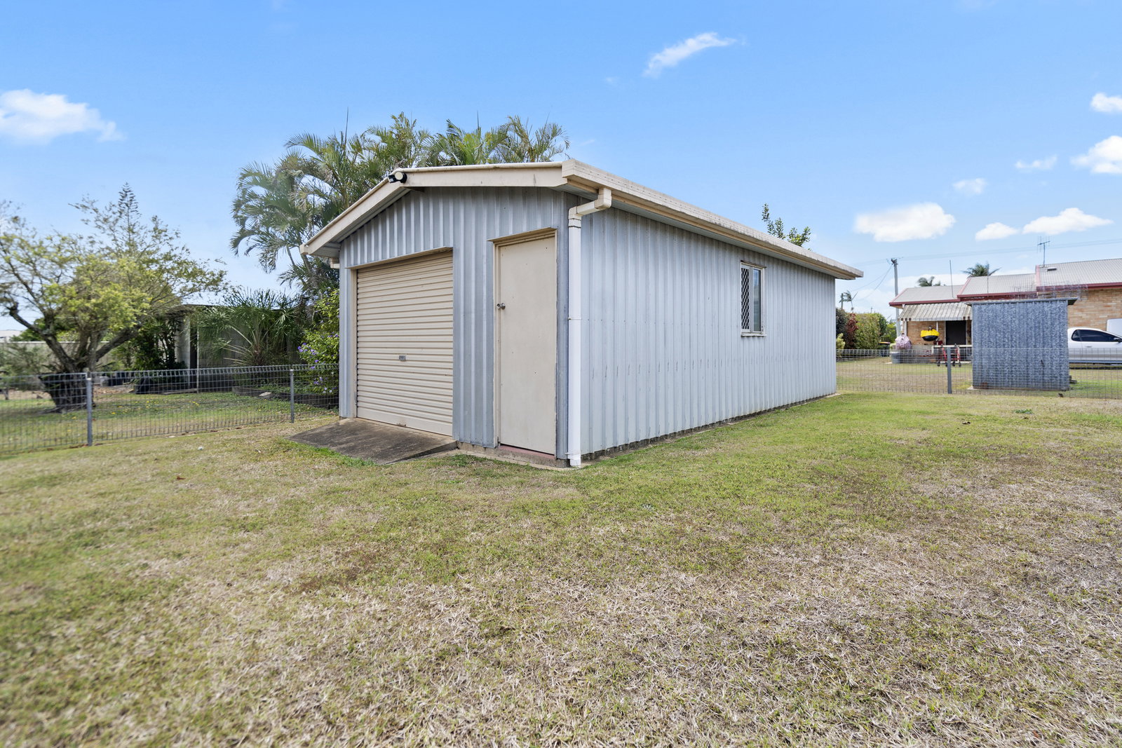 8 Peatey Street, Kepnock  QLD  4670