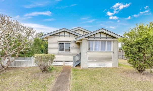30 Baker Street, Kepnock  QLD  4670