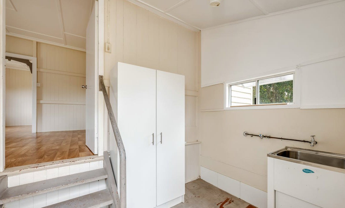 30 Baker Street, Kepnock  QLD  4670