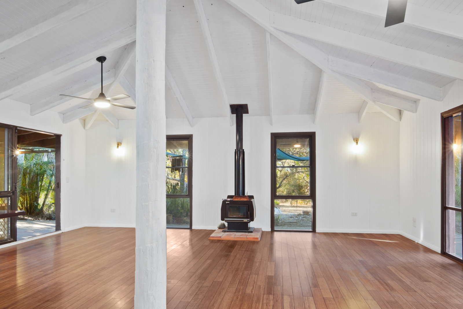 54 Whyte Crescent, Agnes Water  QLD  4677