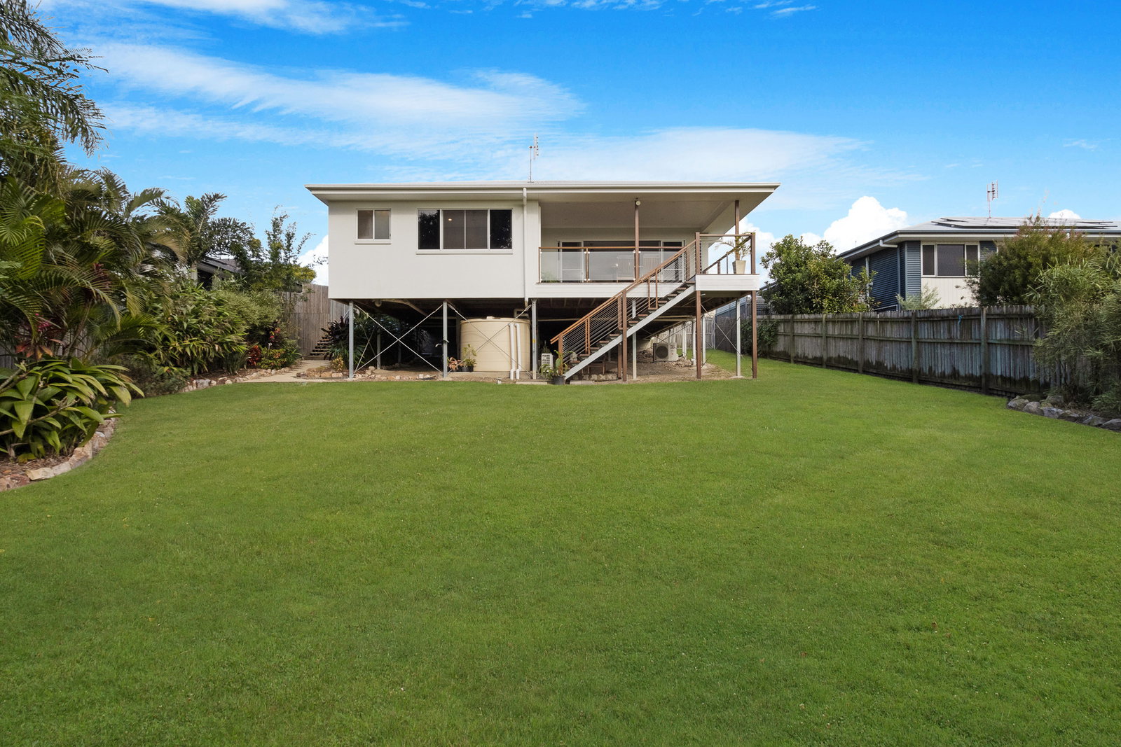 3 Sandy View Drive, Nikenbah  QLD  4655