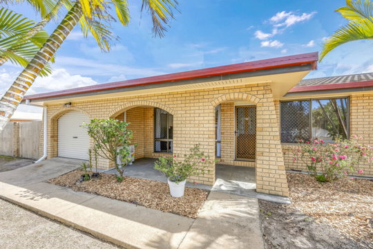 10 Thomas Thomsen Drive, Thabeban  QLD  4670