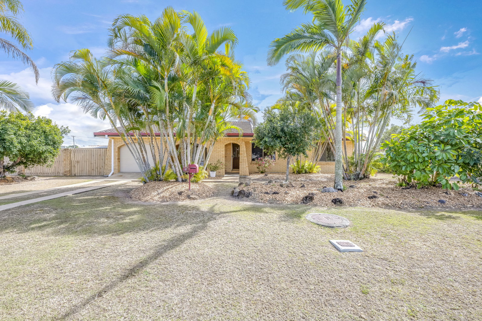 10 Thomas Thomsen Drive, Thabeban  QLD  4670