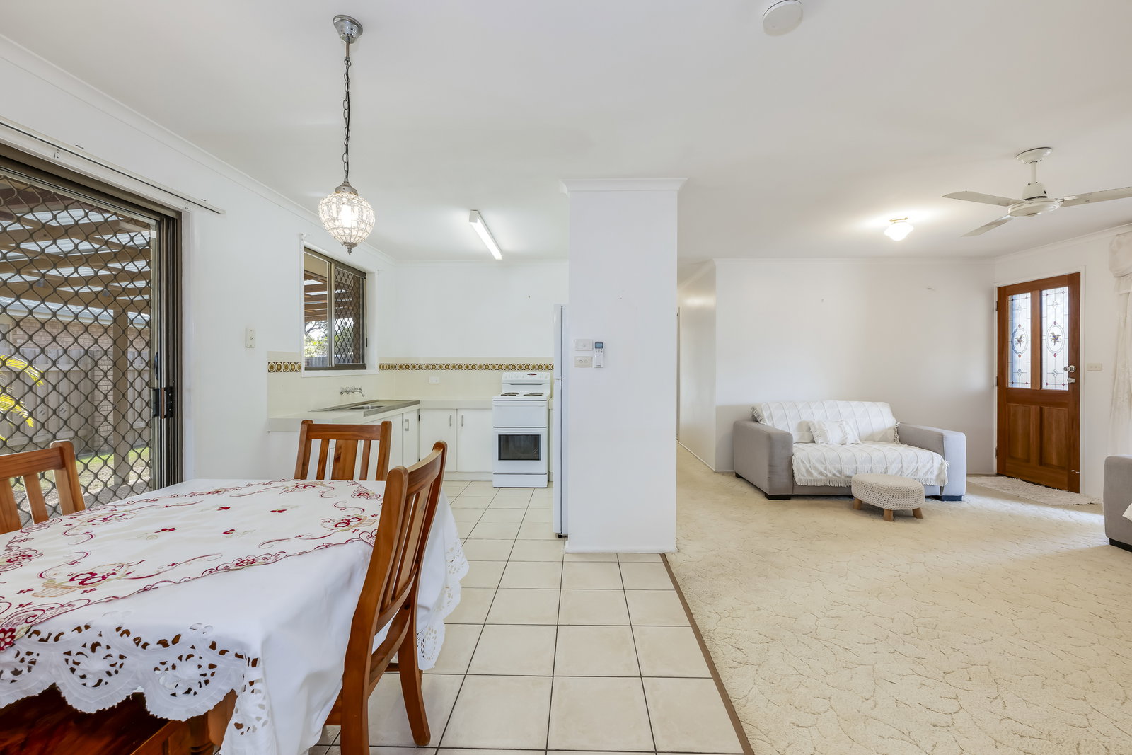 10 Thomas Thomsen Drive, Thabeban  QLD  4670
