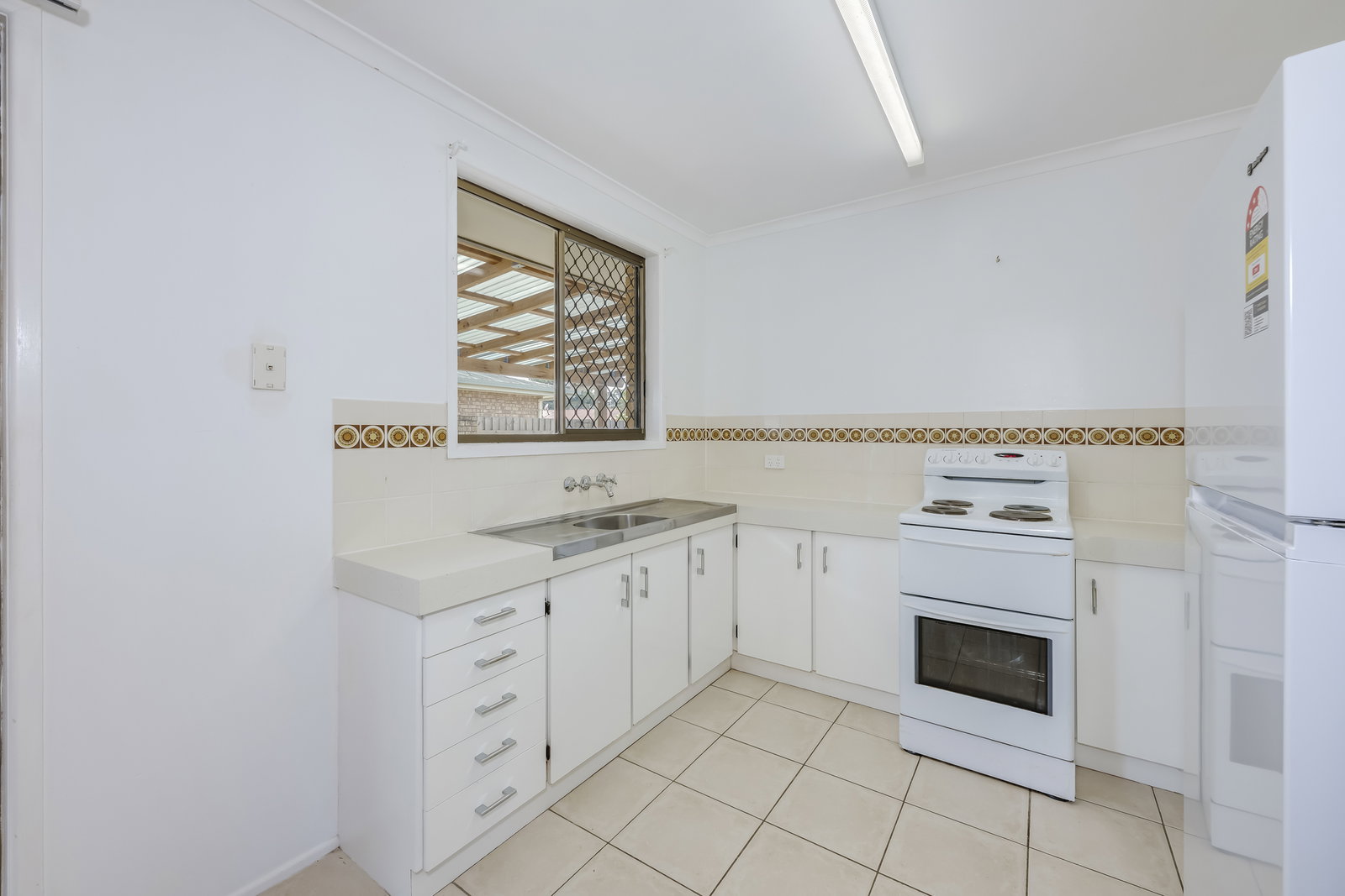 10 Thomas Thomsen Drive, Thabeban  QLD  4670
