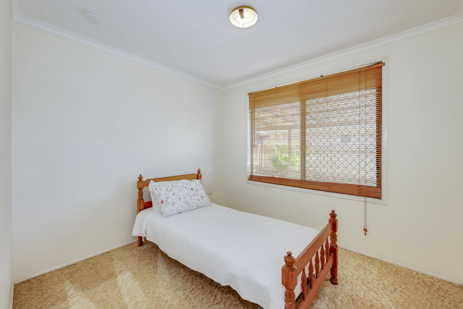 10 Thomas Thomsen Drive, Thabeban  QLD  4670