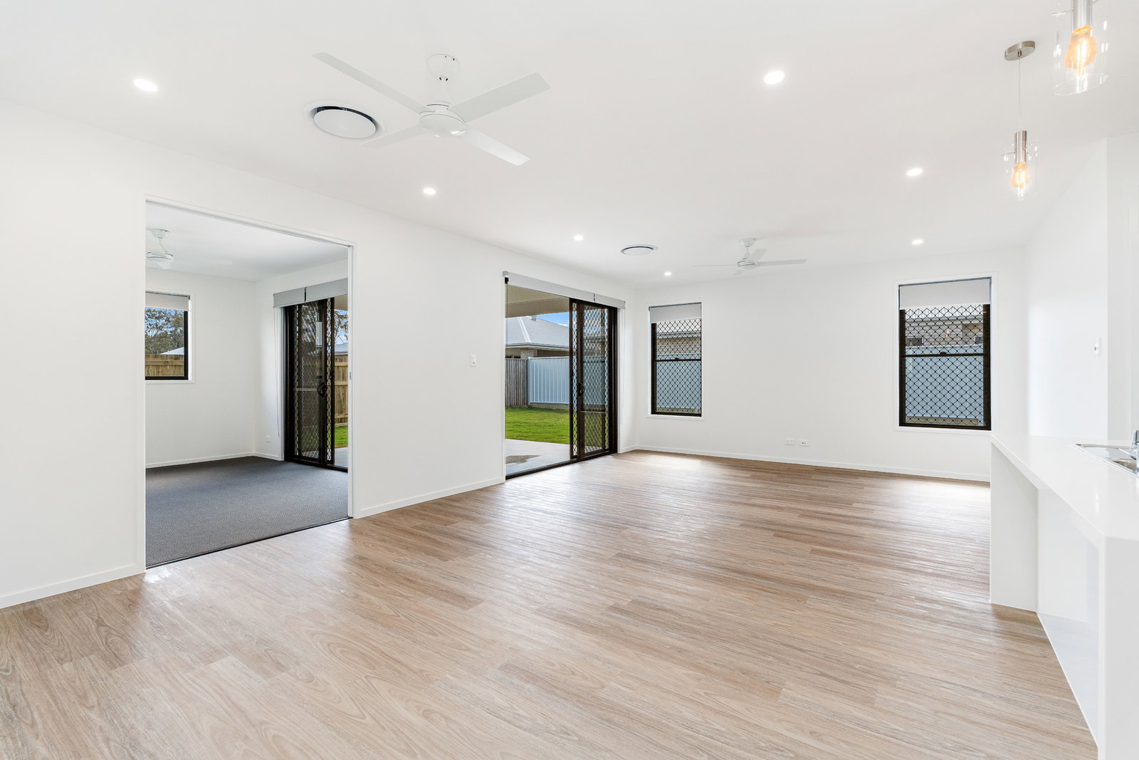 17 Katherine Way, Nikenbah  QLD  4655