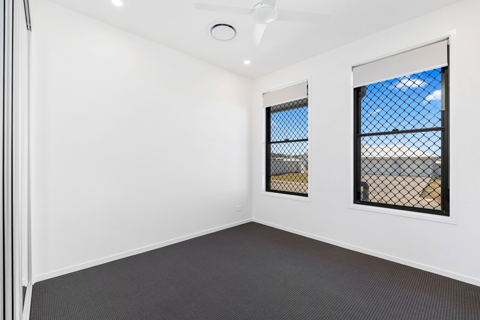 17 Katherine Way, Nikenbah  QLD  4655