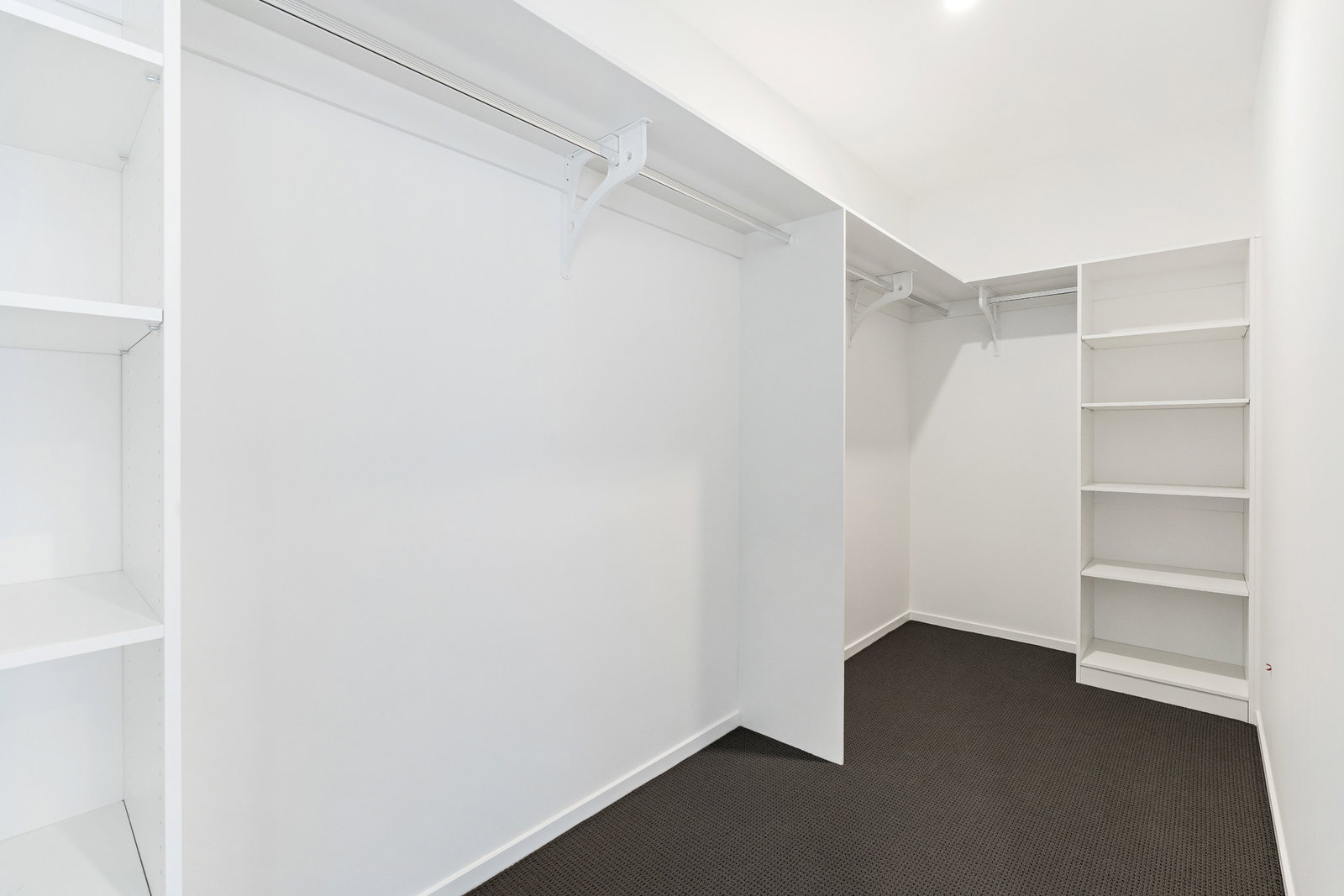 17 Katherine Way, Nikenbah  QLD  4655