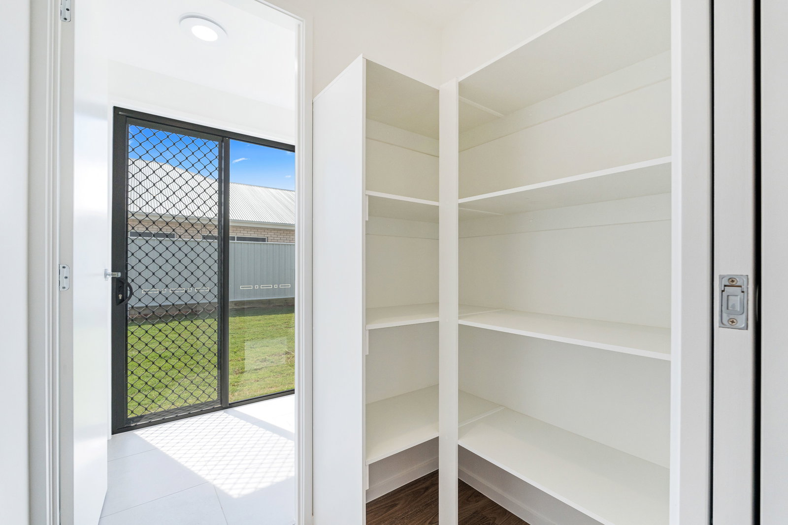 17 Katherine Way, Nikenbah  QLD  4655